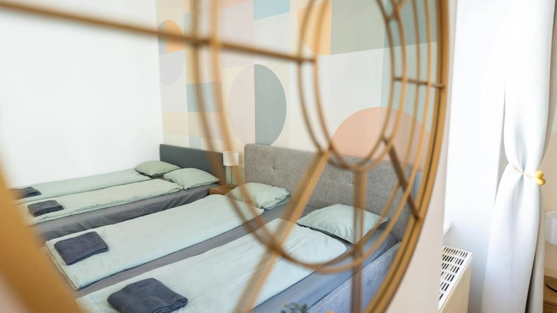 Premium Suites Vienna - City Stay 0*,